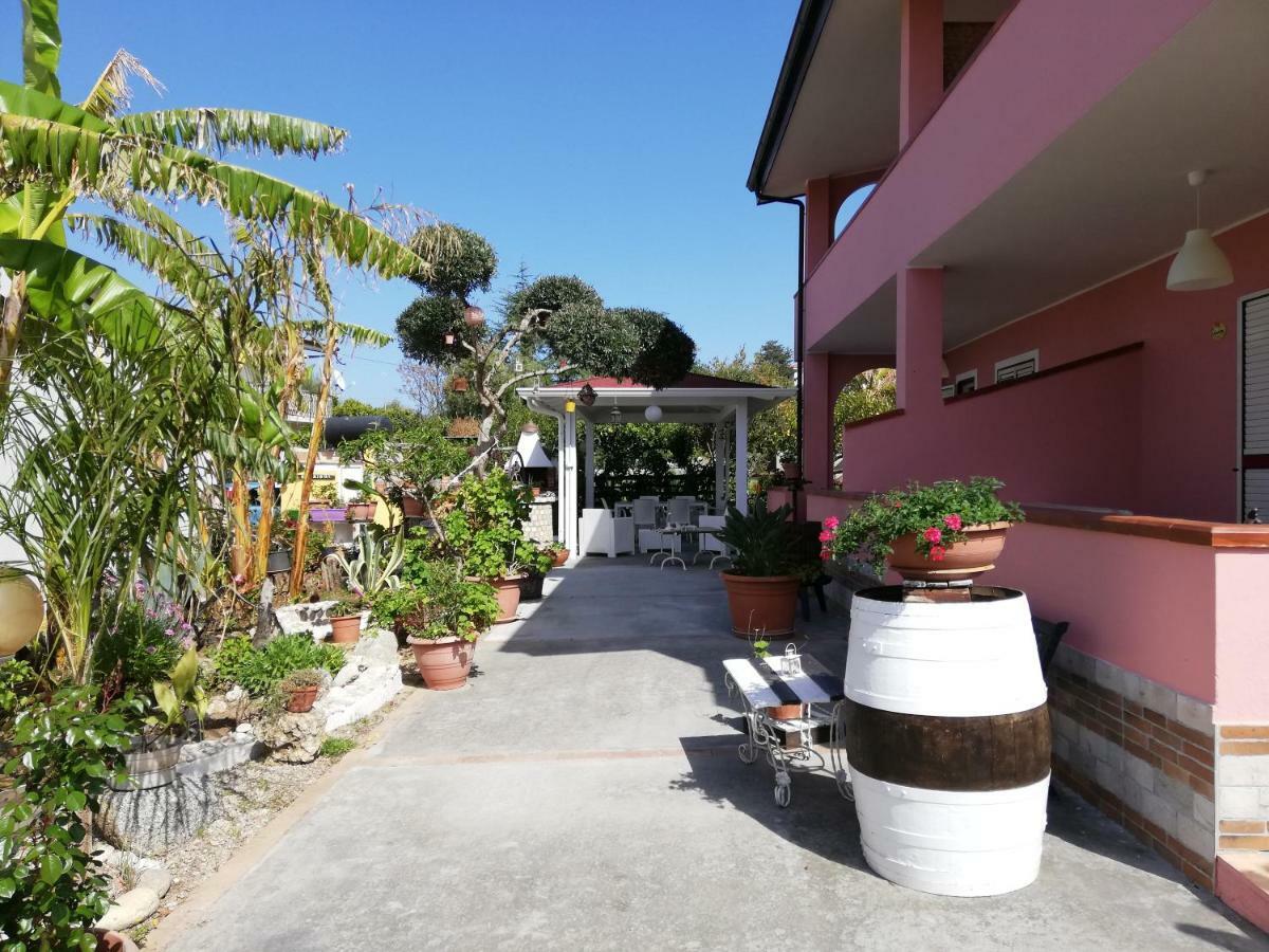 La Gramigna Villette Briatico Bagian luar foto